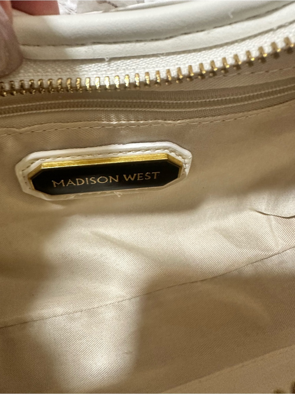 Madison West Soraya Straw Shoulder Bag Cream Gold Chain NWT - Picture 8 of 8